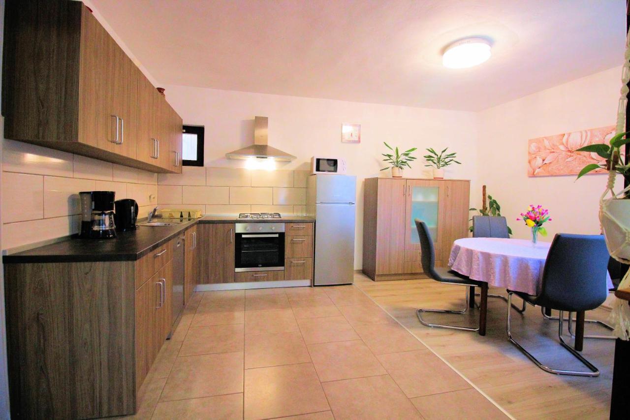 Apartment Leana Selce Exteriér fotografie